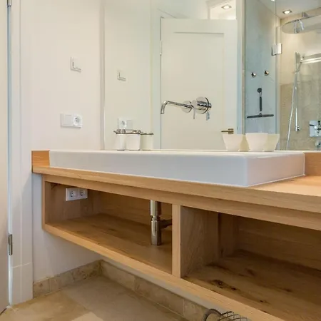 Dansk Hus * List